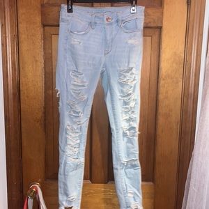 American Eagle ripped light wash jeans. Size 2.